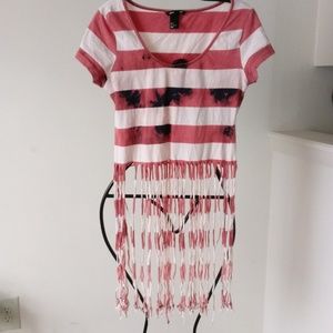 Basic H&M Long Fringe Tee Size Small
